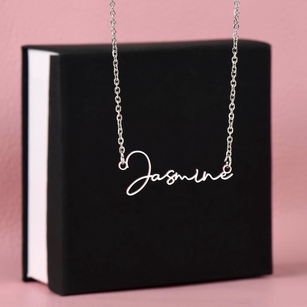 Badass Daughter Name necklace - Blk.